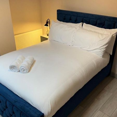 One Bedroom Apartment In Walsall Sleeps 4 Free Wifi By Villazu Bloxwich 외부 사진