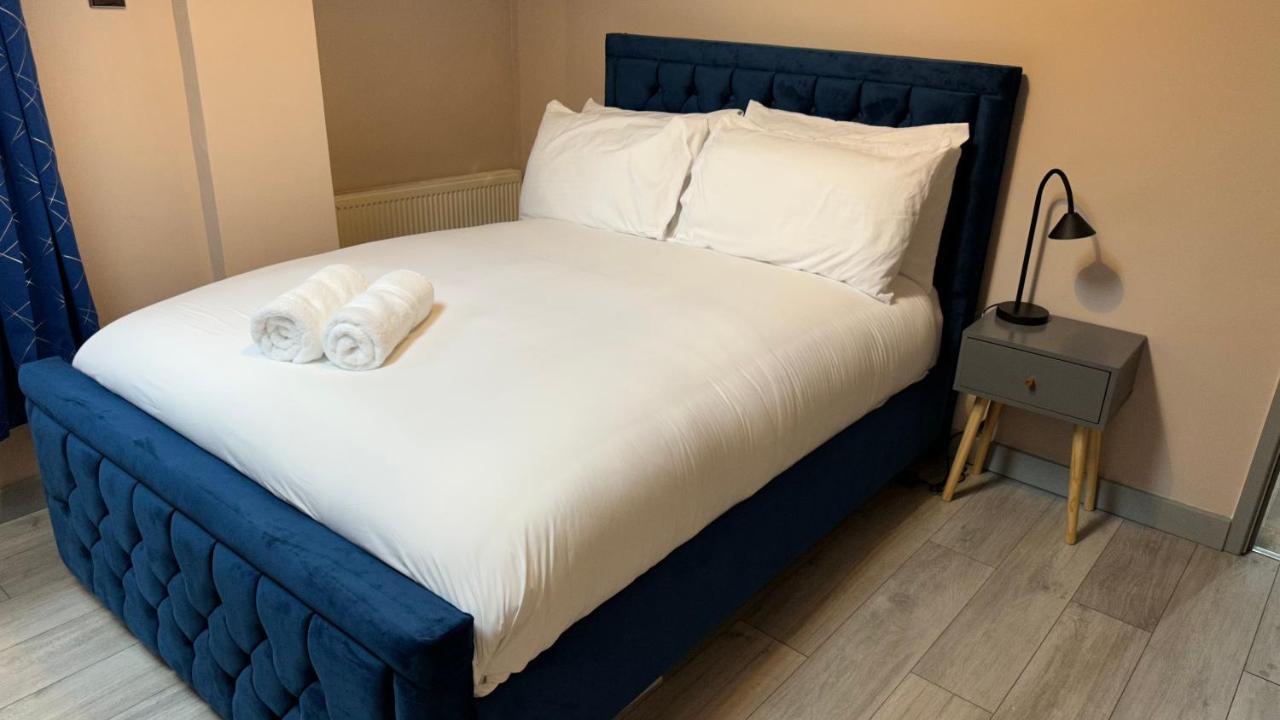 One Bedroom Apartment In Walsall Sleeps 4 Free Wifi By Villazu Bloxwich 외부 사진